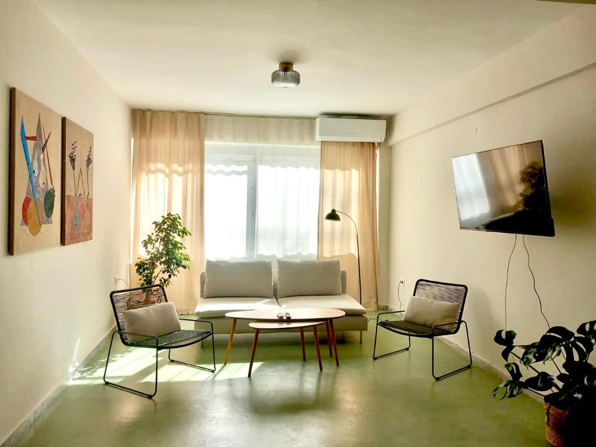 Specious Flat In Thessaloniki Aparthotel Luaran gambar