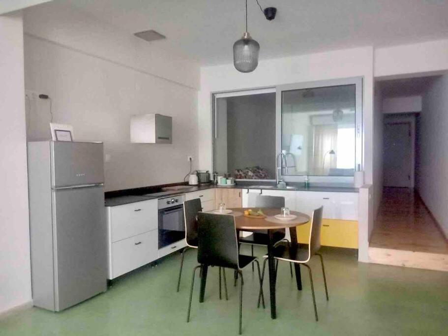 Specious Flat In Thessaloniki Aparthotel Luaran gambar